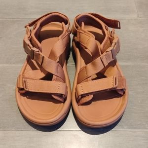 Teva Hurricane Verge Sandal US6 EU37